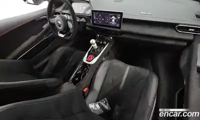 Lotus Emira 2024 3.5 механика в Москве № 256845, миниатюра 7