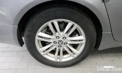 Jaguar XF 2012 2.2 гидро в Москве № 268022, миниатюра 5