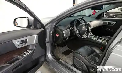 Jaguar XF 2012 2.2 гидро в Москве № 268022, миниатюра 10