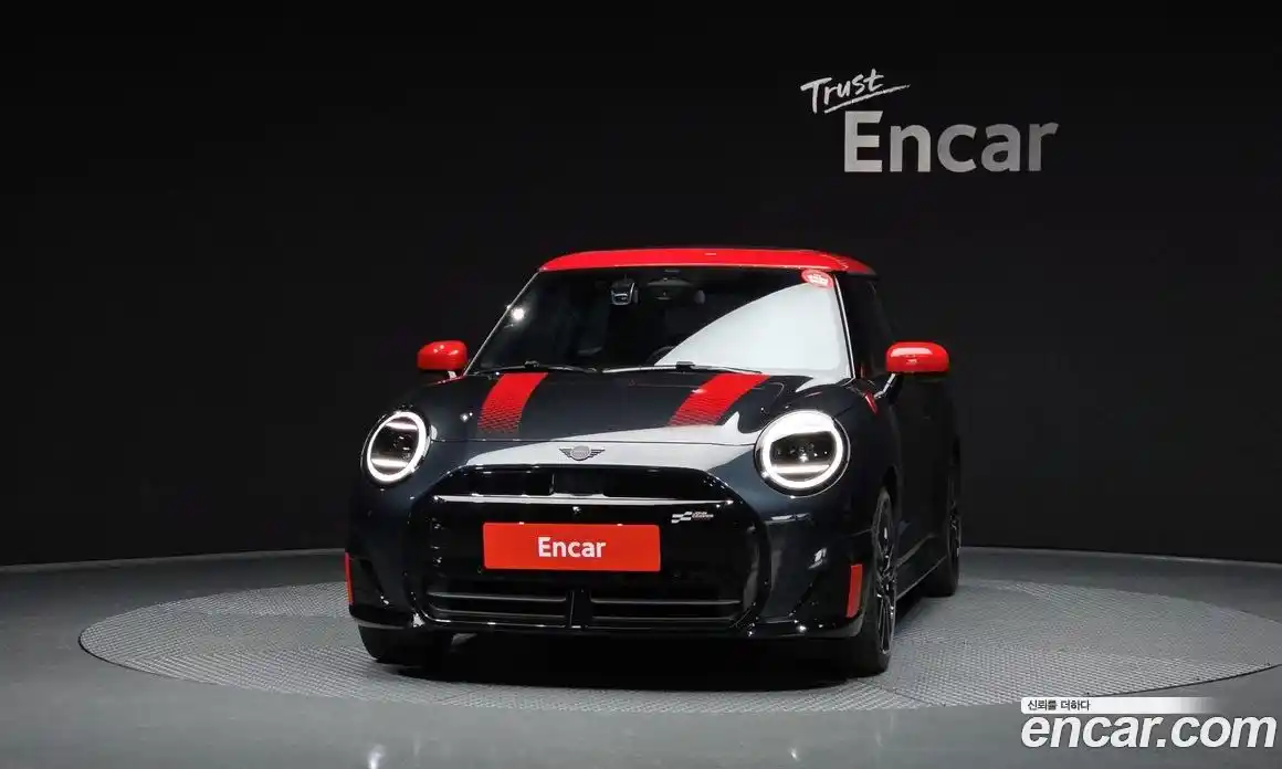Mini Cooper 2025 0.1 гидро в Москве № 271751, фото 3