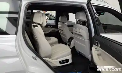 BMW X7 2023 3.0 гидро в Москве № 279912, миниатюра 12
