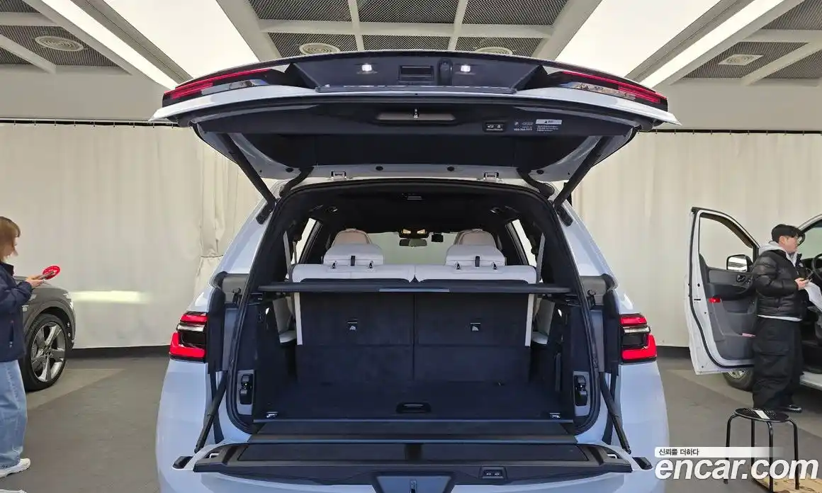 BMW X7 2023 3.0 гидро в Москве № 279912, фото 20