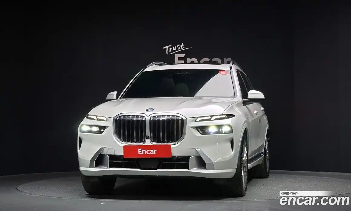 BMW X7 2023 3.0 гидро в Москве № 279912, фото 3