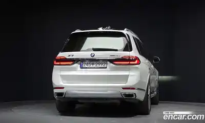 BMW X7 2023 3.0 гидро в Москве № 279912, миниатюра 4