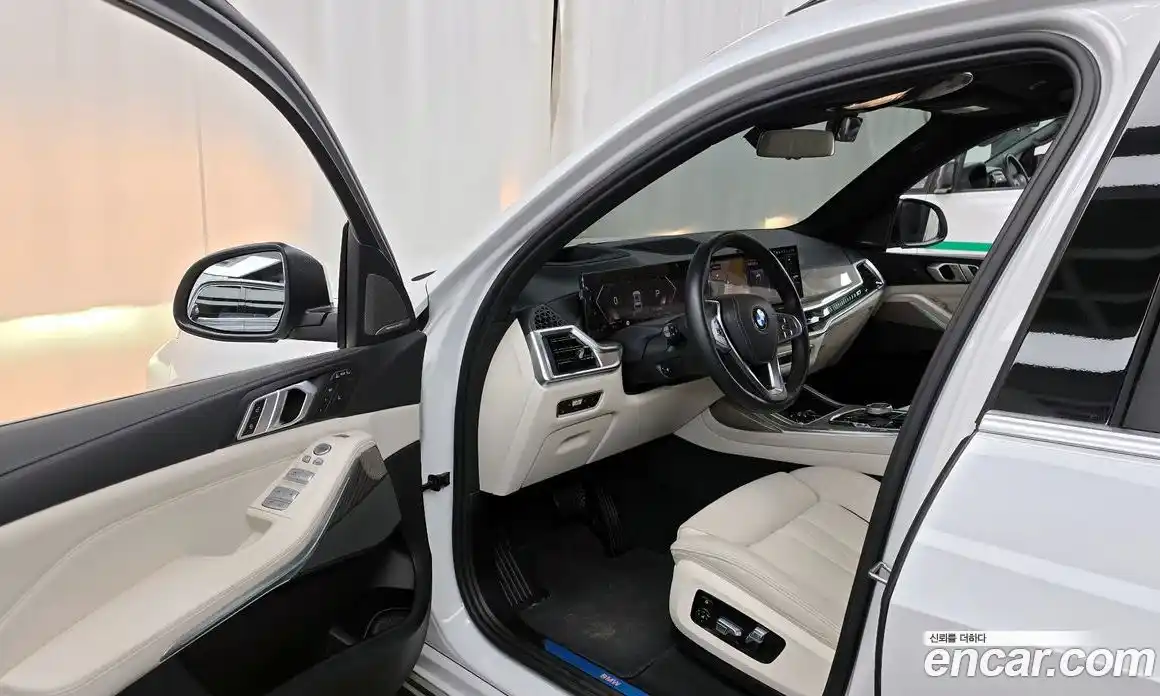 BMW X7 2023 3.0 гидро в Москве № 279912, фото 10