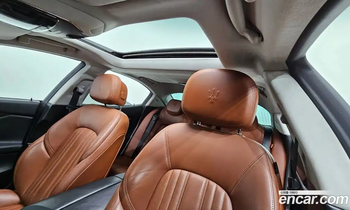 Maserati Ghibli 2015 3.0 гидро в Москве № 282948, фото 11