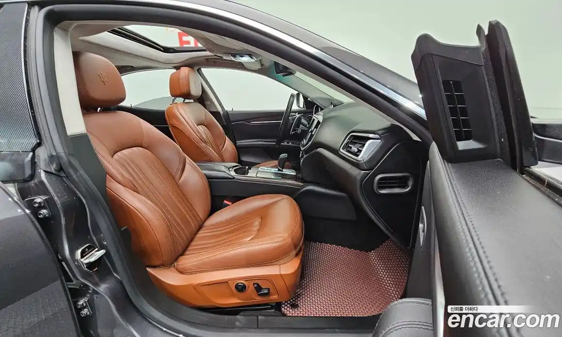 Maserati Ghibli 2015 3.0 гидро в Москве № 282948, фото 10