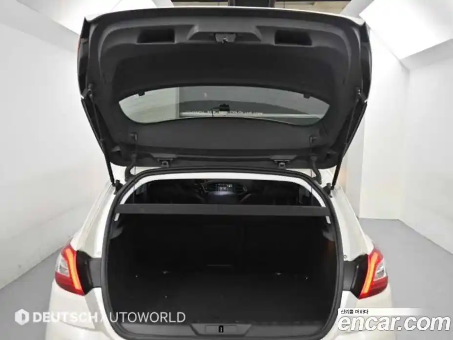 Peugeot 308 2014 2.0 гидро в Москве № 284609, фото 20