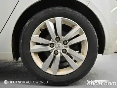 Peugeot 308 2014 2.0 гидро в Москве № 284609, миниатюра 5