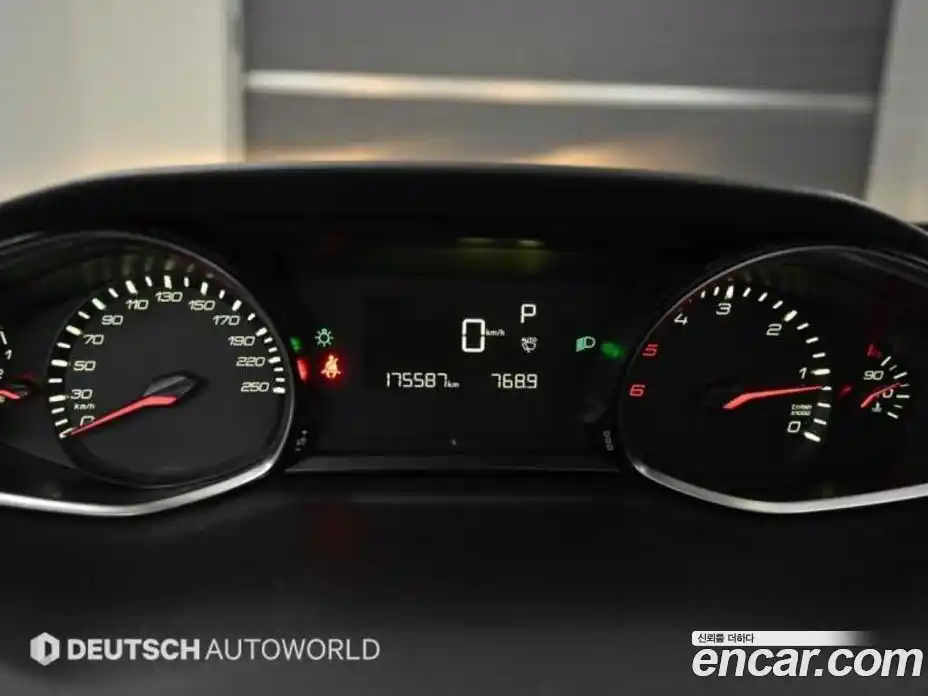 Peugeot 308 2014 2.0 гидро в Москве № 284609, фото 8