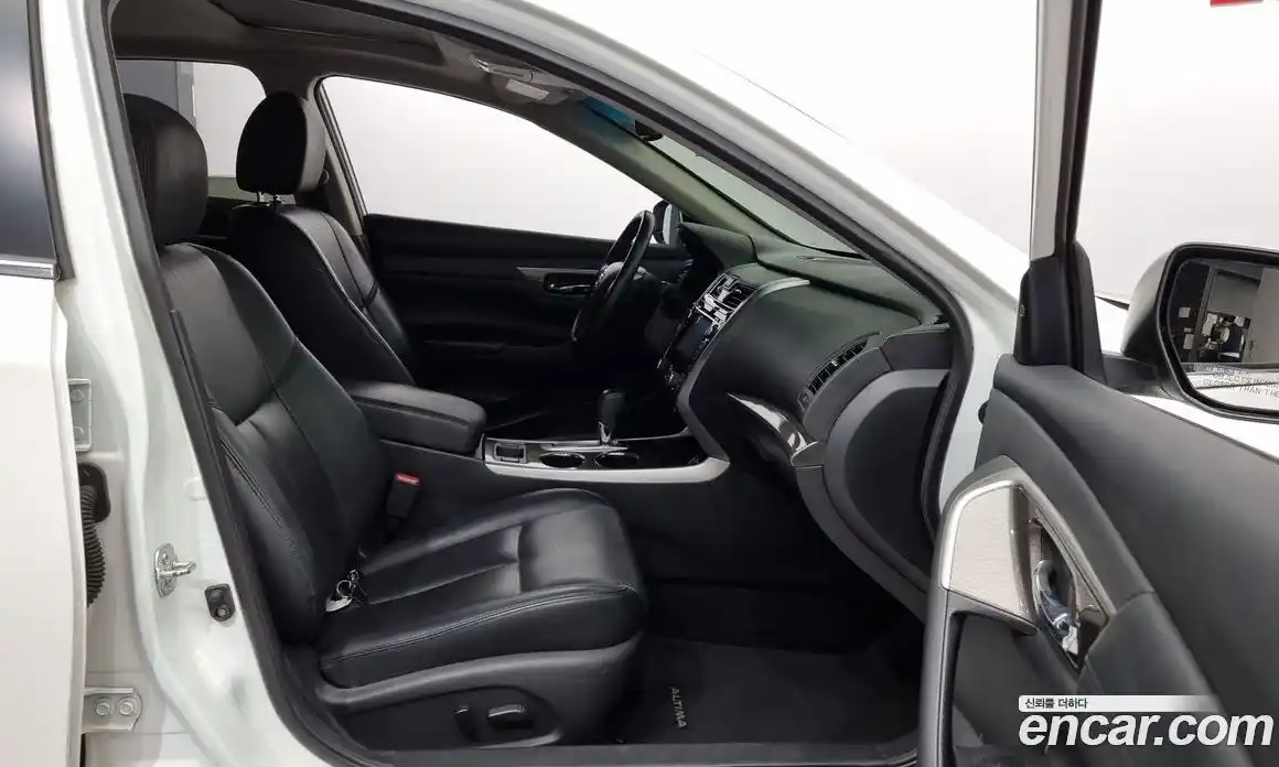 Nissan Altima 2015 2.5 гидро в Москве № 292685, фото 11