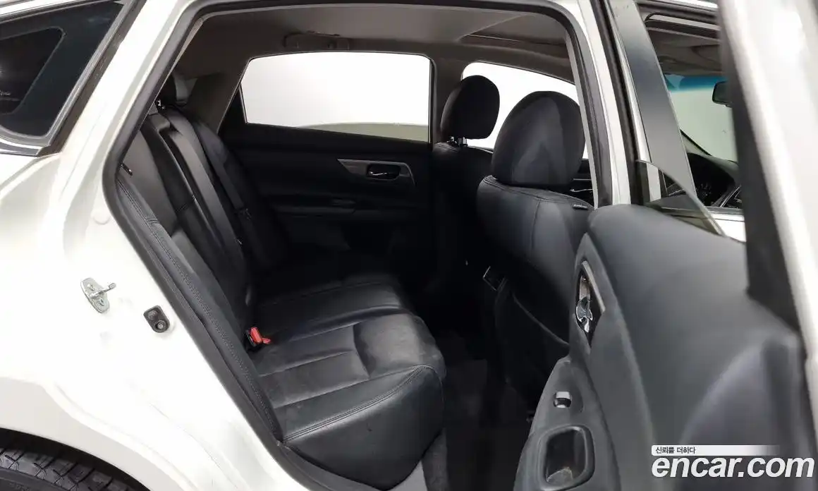 Nissan Altima 2015 2.5 гидро в Москве № 292685, фото 12