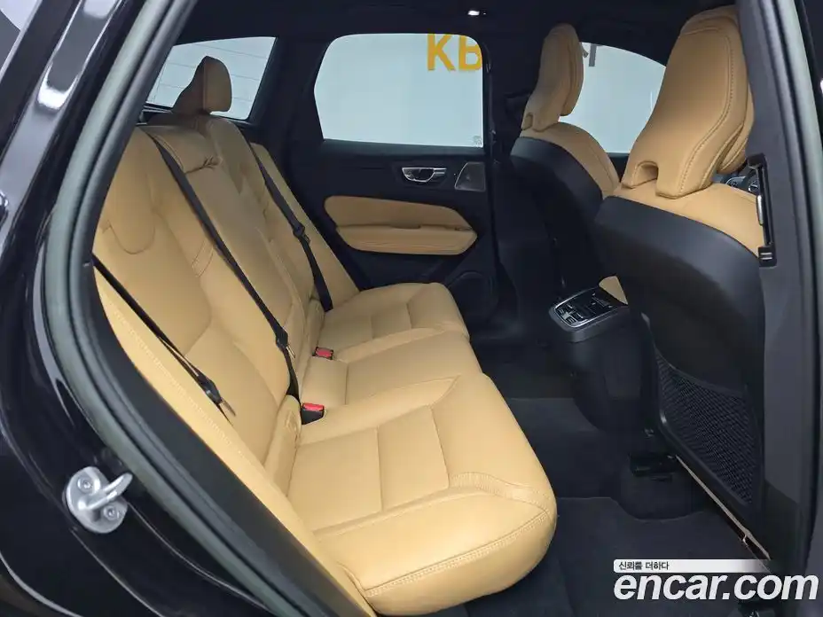 Volvo XC60 2023 2.0 гидро в Москве № 293933, фото 7