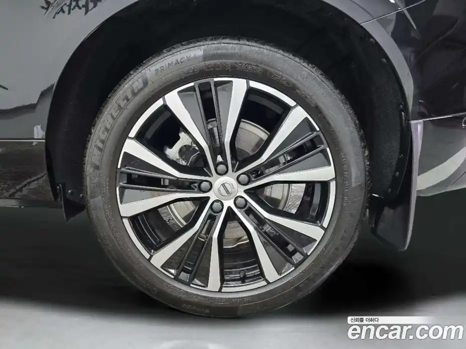 Volvo XC60 2023 2.0 гидро в Москве № 293933, фото 10