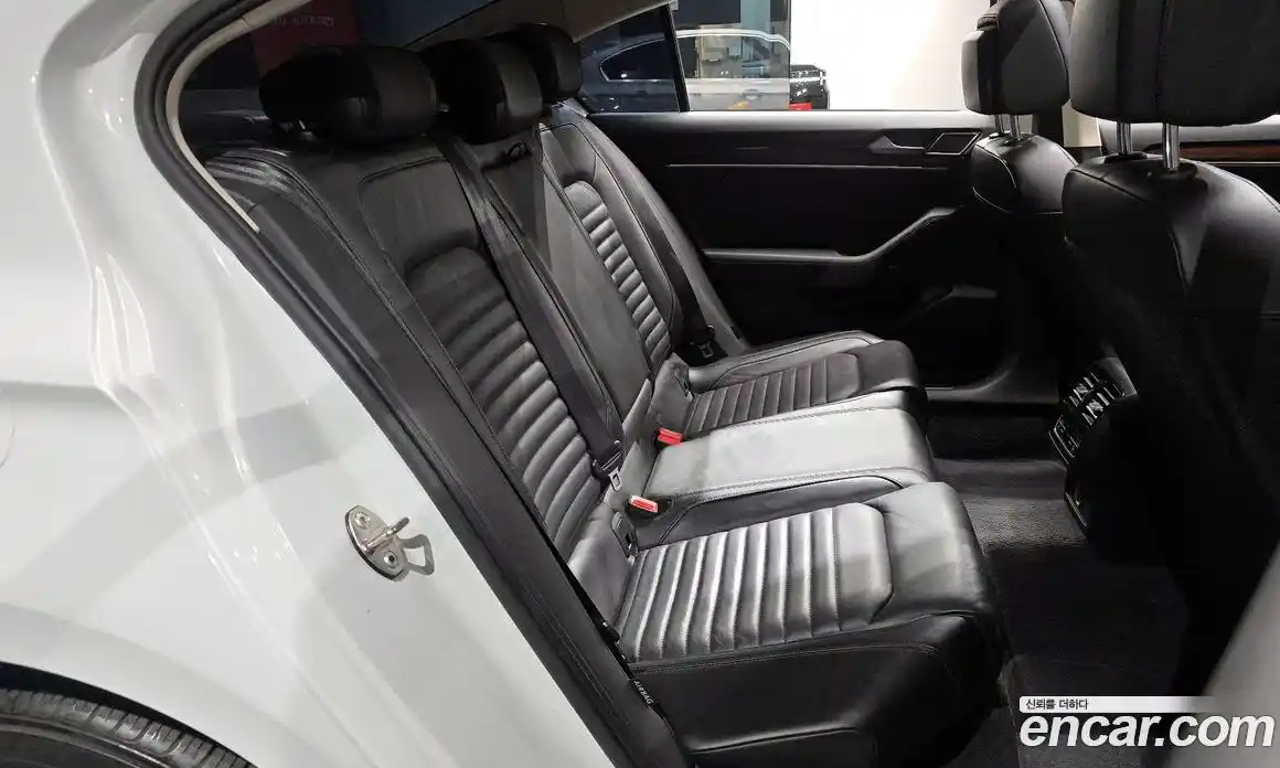 Volkswagen Passat 2018 2.0 гидро в Москве № 301346, фото 12