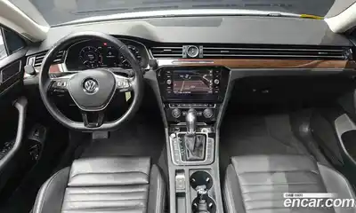 Volkswagen Passat 2018 2.0 гидро в Москве № 301346, миниатюра 7