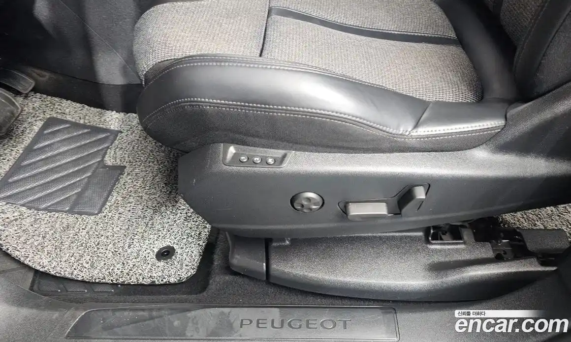 Peugeot 3008 2017 1.6 гидро в Москве № 305849, фото 18