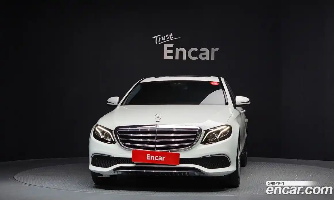 Mercedes-Benz E-Class 2019 1.9 гидро в Москве № 309872, фото 3