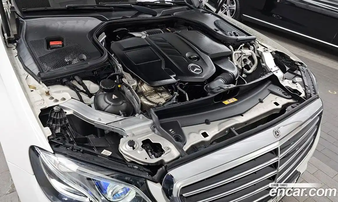 Mercedes-Benz E-Class 2019 1.9 гидро в Москве № 309872, фото 6