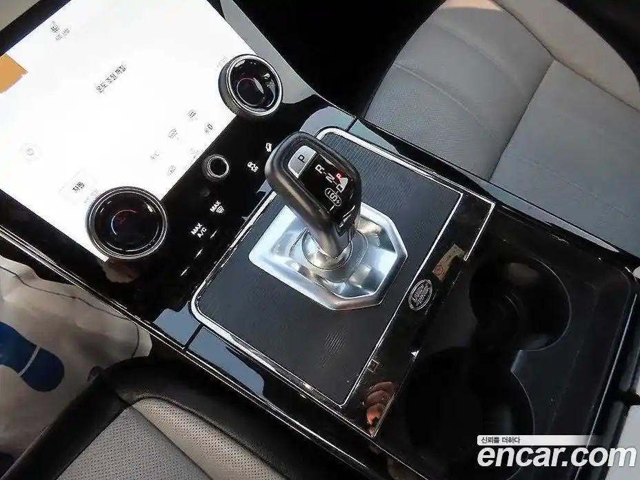 Land Rover Range-Rover Evoque 2021 2.0 гидро в Москве № 328304, фото 9