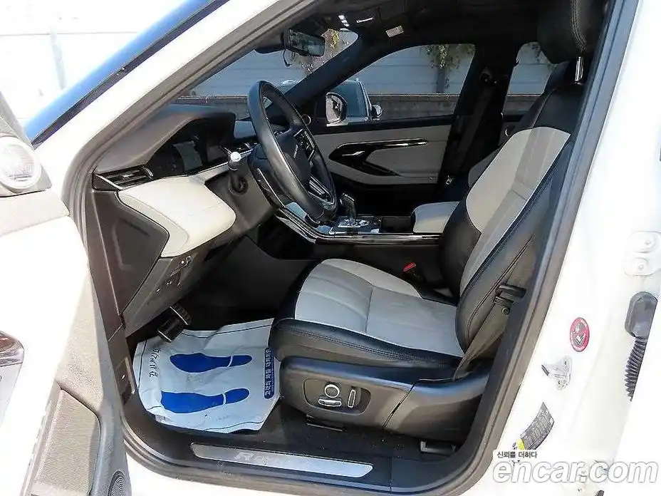Land Rover Range-Rover Evoque 2021 2.0 гидро в Москве № 328304, фото 10