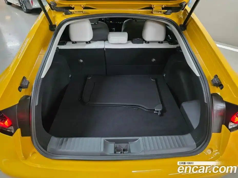 Toyota Prius 2023 2.0 гидро в Москве № 361222, фото 4