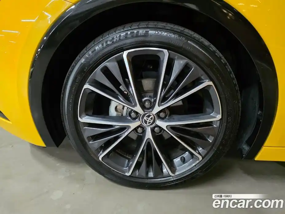 Toyota Prius 2023 2.0 гидро в Москве № 361222, фото 10