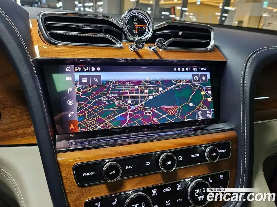 Bentley Bentayga 2021 4.0 гидро в Москве № 366530, фото 10