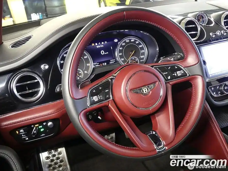 Bentley Bentayga 2020 4.0 гидро в Москве № 366537, фото 14