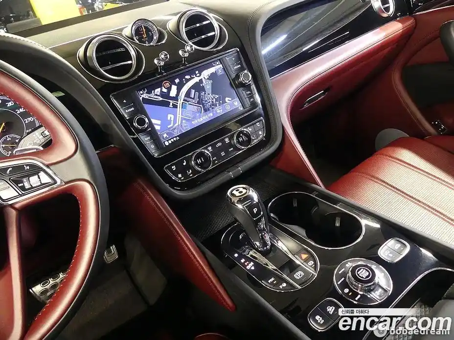 Bentley Bentayga 2020 4.0 гидро в Москве № 366537, фото 15