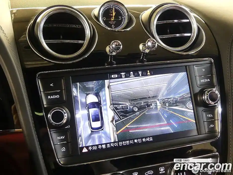 Bentley Bentayga 2020 4.0 гидро в Москве № 366537, фото 16