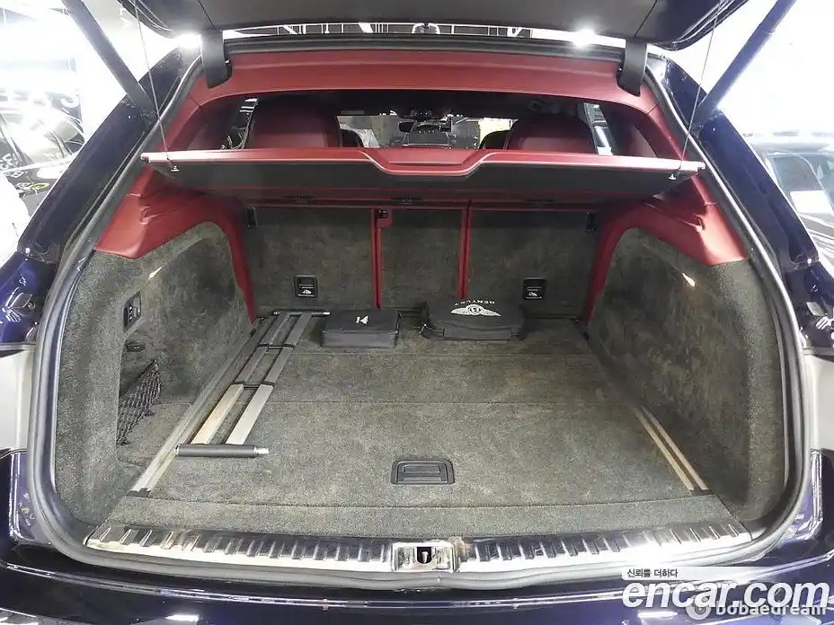 Bentley Bentayga 2020 4.0 гидро в Москве № 366537, фото 4