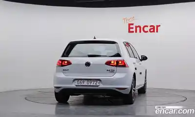 Volkswagen Golf 2015 2.0 гидро в Москве № 432262, миниатюра 4