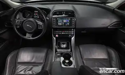 Jaguar XE 2015 2.0 гидро в Москве № 500195, миниатюра 7