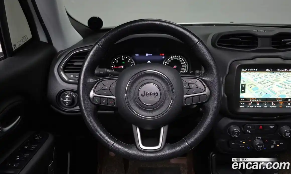 Jeep Renegade 2020 1.6 гидро в Москве № 522215, фото 14