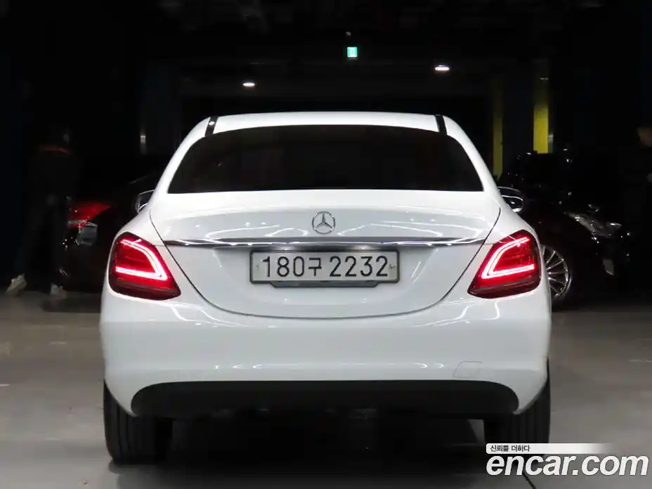 Mercedes-Benz C-Class 2019 2.0 гидро в Москве № 542719, фото 3