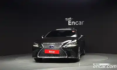 Lexus LS, 2020