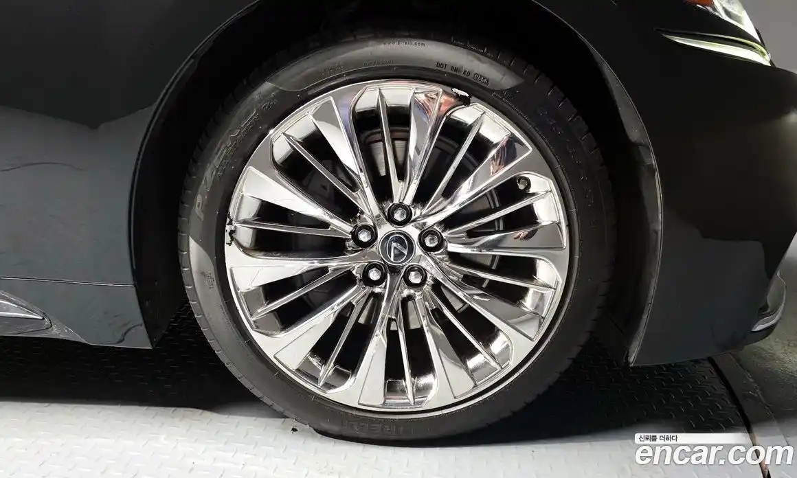 Lexus LS 2020 3.5 гидро в Москве № 547045, фото 5