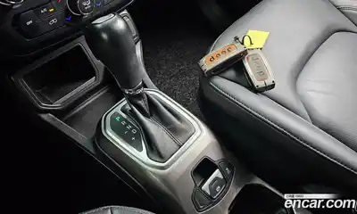 Jeep Renegade 2020 2.4 гидро в Москве № 584308, миниатюра 9