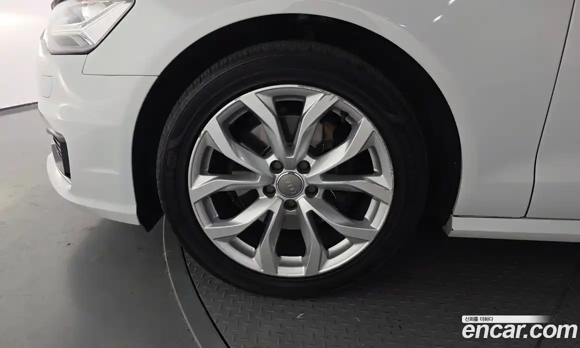 Audi A6 2016 2.0 гидро в Москве № 593385, фото 5