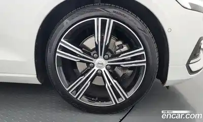 Volvo S60 2021 2.0 гидро в Москве № 593714, миниатюра 5