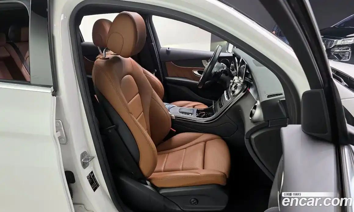 Mercedes-Benz GLC-Class 2021 2.0 гидро в Москве № 623998, фото 12