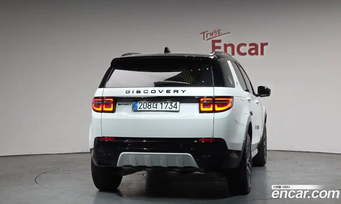 Land Rover Discovery Sport 2025 2.0 гидро в Москве № 627225, фото 3