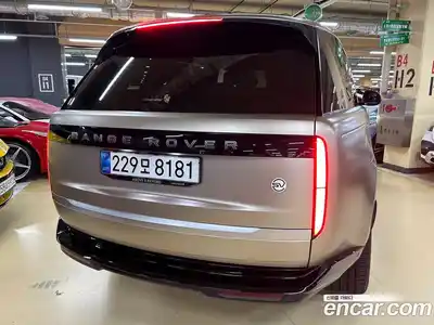 Land Rover Range-Rover 2023 4.4 гидро в Москве № 724591, миниатюра 8