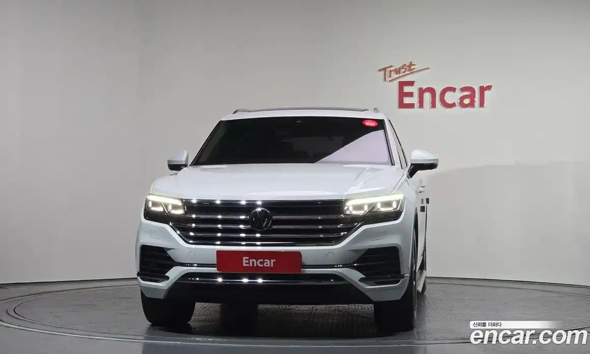 Volkswagen Touareg 2023 3.0 гидро в Москве № 725014, фото 3