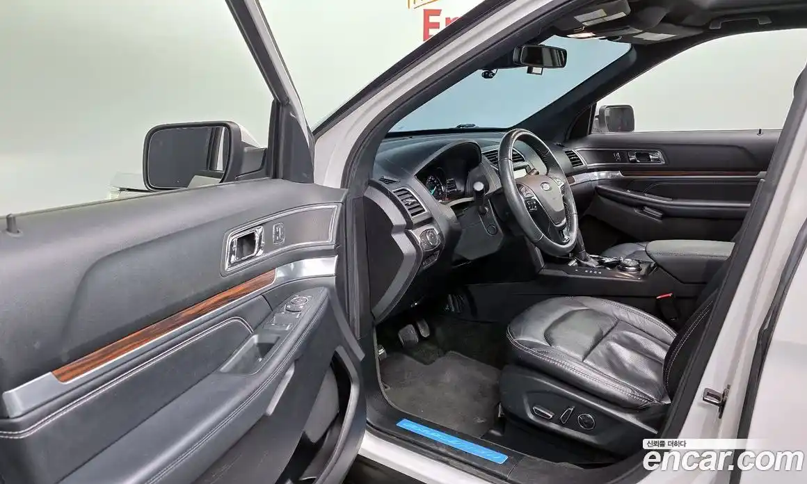 Ford Explorer 2018 2.3 гидро в Москве № 725421, фото 11