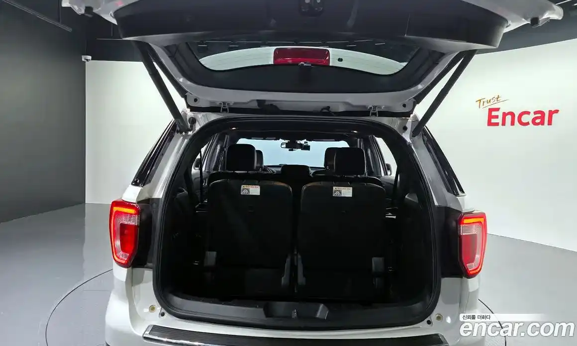 Ford Explorer 2018 2.3 гидро в Москве № 725421, фото 20