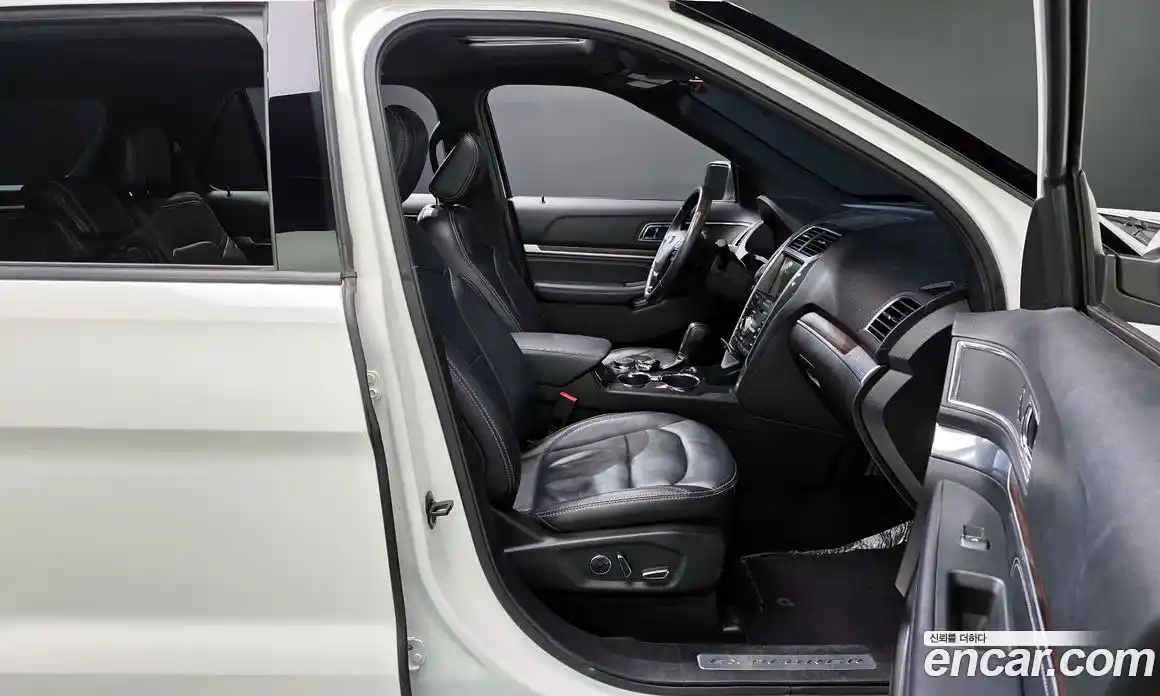 Ford Explorer 2018 2.3 гидро в Москве № 725421, фото 10