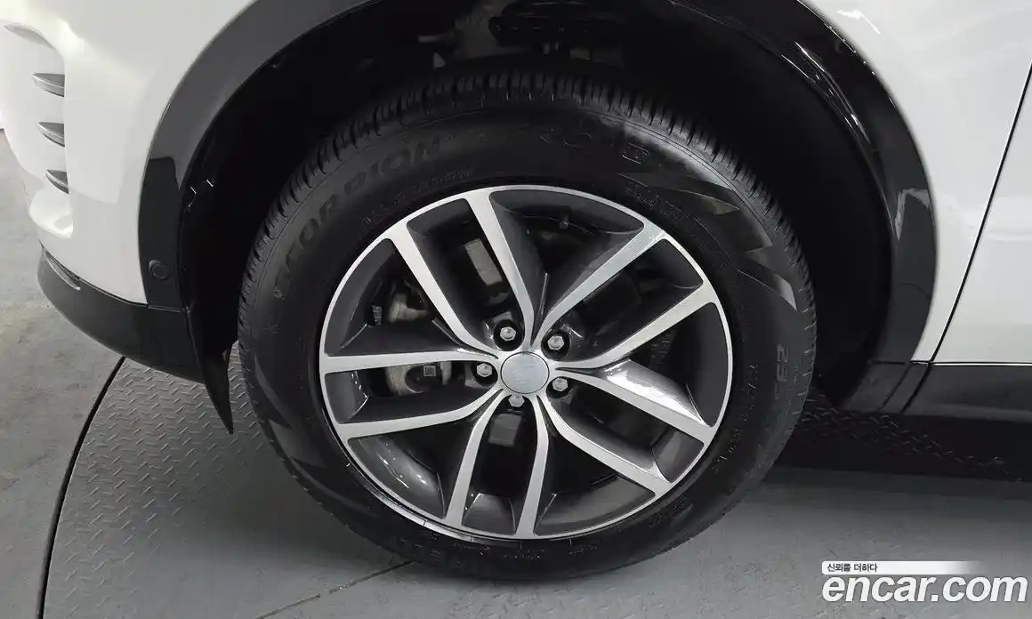 Land Rover Discovery Sport 2025 2.0 гидро в Москве, фото 4