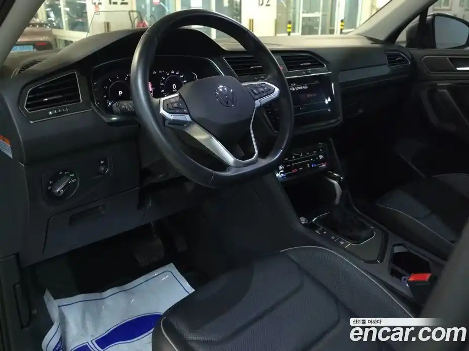 Volkswagen Tiguan 2023 2.0 гидро в Москве № 767233, фото 12